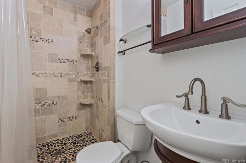 1620 Fundy Way, Aurora CO 80011-5323 exterior