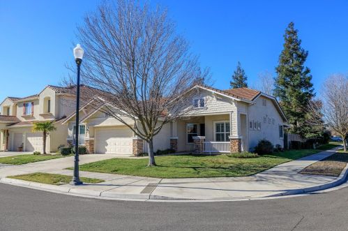 4551 Manzanita Way, Turlock, CA 95382-7461