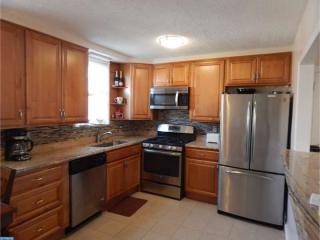 914 Slocum St, Philadelphia, PA 19150-3608