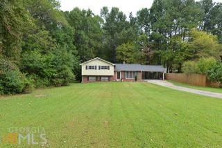 2448 Falls River Dr, Lithia Springs, GA 30122-3015