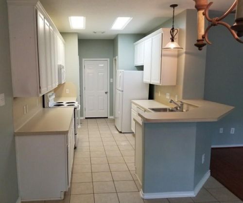 98 Stedhill Loop, Conroe TX  77384-5070 exterior
