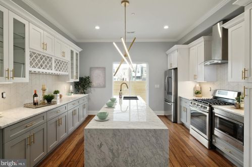 2923 Gerritt St, Philadelphia, PA 19146-3513