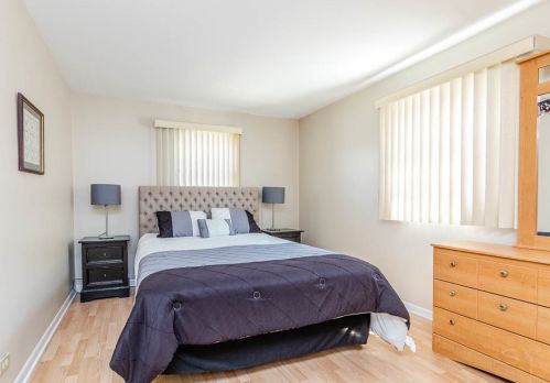 7803 Nordica Ave, Niles IL  60714-3313 exterior