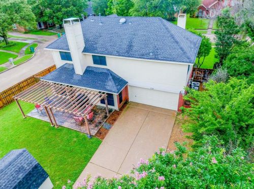 1500 Finley St, Cedar Hill TX 75104-4201 exterior