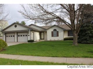 525 Cumberland Dr, Chatham, IL 62629-1073