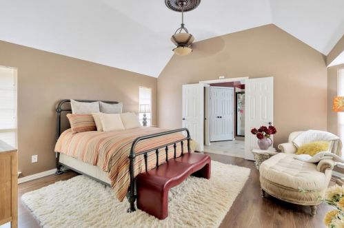 522 Thunderbrook Rd, Garland TX 75044-4956 exterior