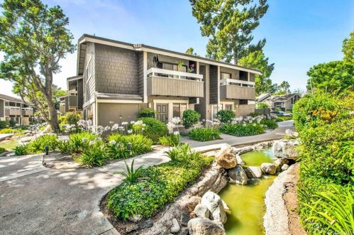 279 Streamwood, Irvine CA  92620-1944 exterior