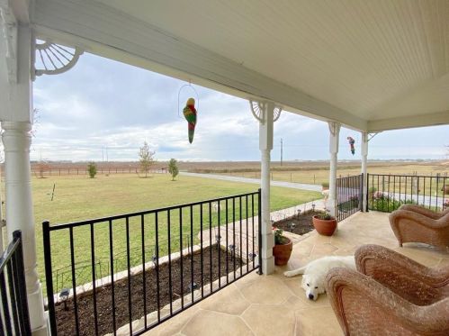 17205 County Line Rd, Webberville, TX 78621-5476