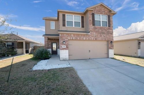 1501 Treeta Trl, Uhland TX  78640 exterior