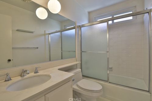 11476 Culebra St, Cypress CA 90630-5340 exterior