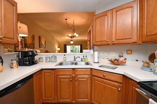 7219 English Dr, Cincinnati OH  45244-3150 exterior