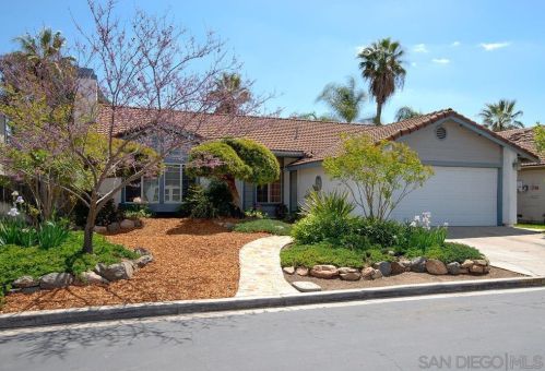 10343 Paseo Palmas Dr, Lakeside, CA 92040-2337