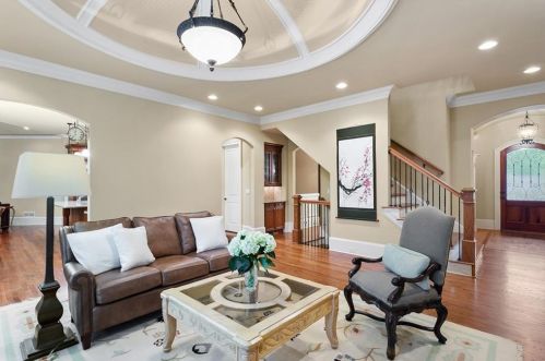 5850 Garber Dr, Atlanta GA  30328-5151 exterior
