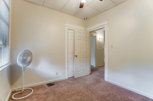 811 Academy Ave, Cincinnati OH  45205-1623 exterior