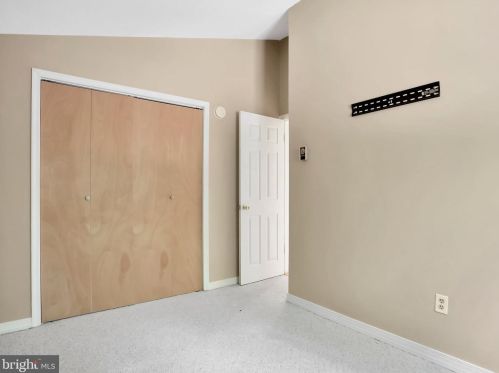 112 Algonquin Trl, Hedgesville WV  25427-5568 exterior