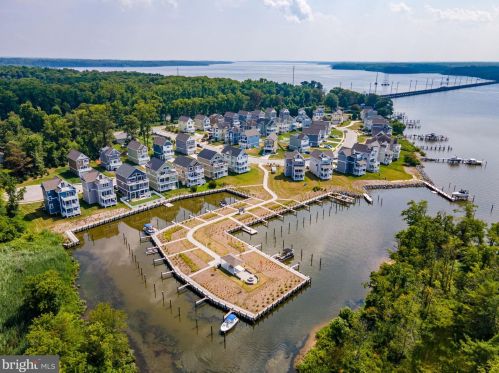 353 Marina Ave, Aberdeen MD  21001-4204 exterior