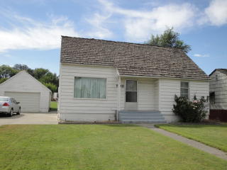 502 Crescent Dr, Grandview, WA 98930-1516