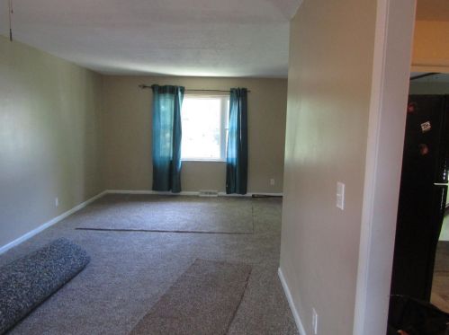 6100 Faircrest Dr, Cincinnati, OH 45224-2604