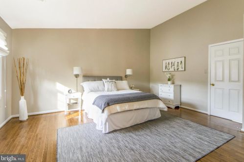 2017 Featherwood St, Silver Spring MD 20904-6643 exterior