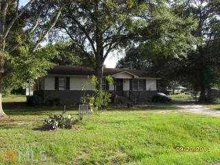 415 Savannah St, Hartwell, GA 30643-1644
