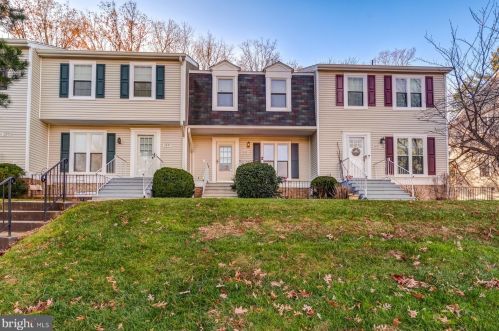 2859 Burgundy Pl, Woodbridge, VA 22192-1944