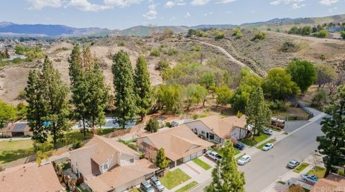 2093 Covington Ave, Simi Valley, CA 93065-5604