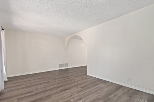 515 Townsend St, Santa Ana CA 92703-2838 exterior