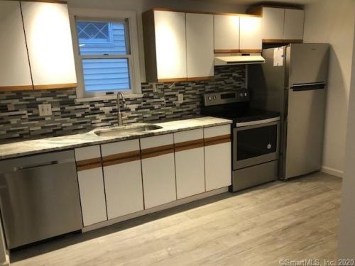 8 Cleveland Ter, Norwalk CT  06854-3506 exterior
