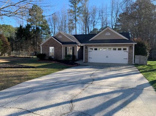 3216 River Rock Pl, Holly Springs, GA 30188-5929