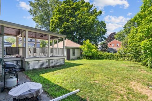 235 Pawtuxet Ave, Providence, RI 02905-3829