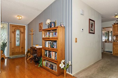 6905 Spinel Ave, Rancho Cucamonga, CA 91701-4808