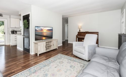 442 Cochise Ct, Carol Stream IL  60188-1516 exterior