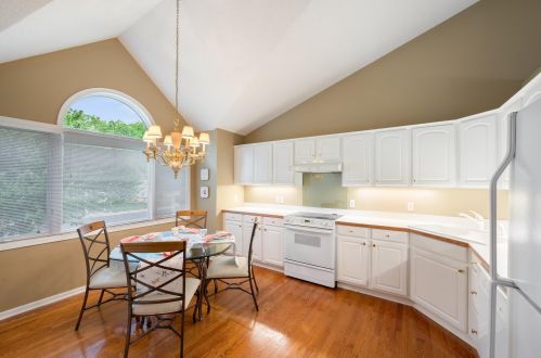 8309 Norman Creek Trl, Minneapolis, MN 55437-3835