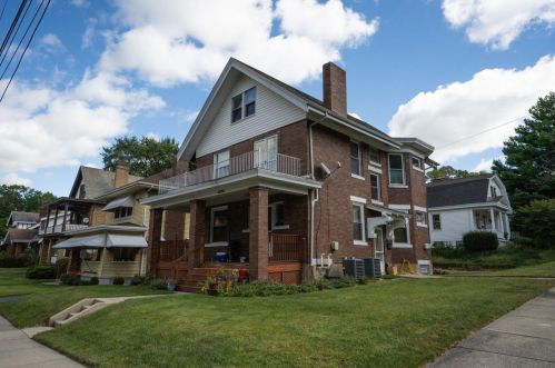 2902 Eggers Pl, Cincinnati, OH 45211-6722