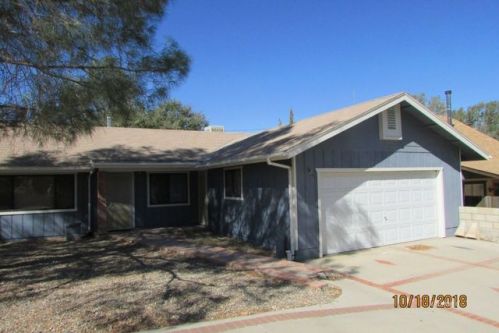 1 Salaine Dr, Bodfish, CA 93205-9710