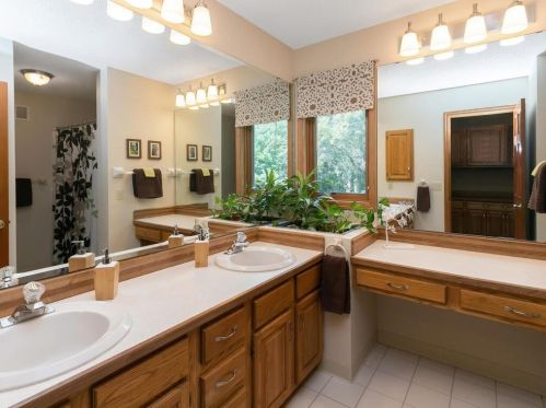 8405 135th St, Saint Paul MN  55124-9538 exterior