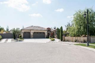 5839 Maruyama Ave, Fresno, CA 93723-4049
