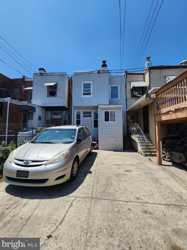 5721 5 St, Philadelphia PA 19120-2307 exterior