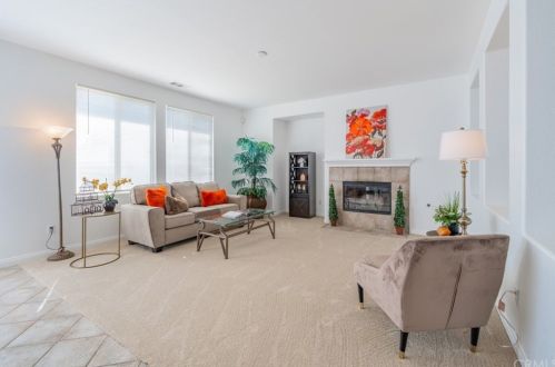 1084 Sunburst Dr, Beaumont, CA 92223-2064