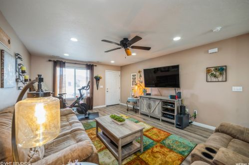 7617 4770, Taylorsville UT 84084-5508 exterior