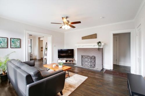 1748 Marietta Rd, Atlanta GA  30318-2767 exterior