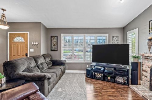117 Burnham Ct, Folsom, CA 95630-4820