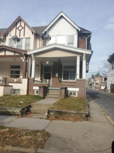1037 Tilghman St, Allentown PA  18102-2226 exterior