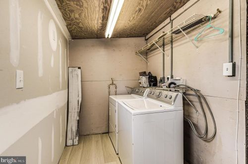 1005 Shore Acres Rd, Arnold MD  21012-1725 exterior