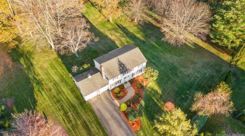 5 Kent Ln, Wapping, CT 06074-2233