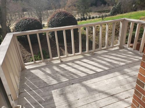 502 Ansley Villa Dr, Atlanta GA  30324-4813 exterior