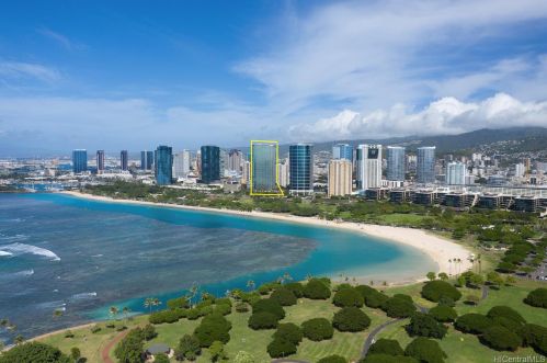 1288 Ala Moana Blvd, Honolulu HI  96814-4204 exterior