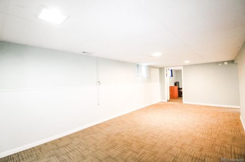 389 Nile St, Aurora CO 80401-2934 exterior