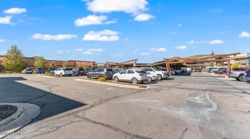 1476 Newpark Blvd, Park City UT 84098-7980 exterior