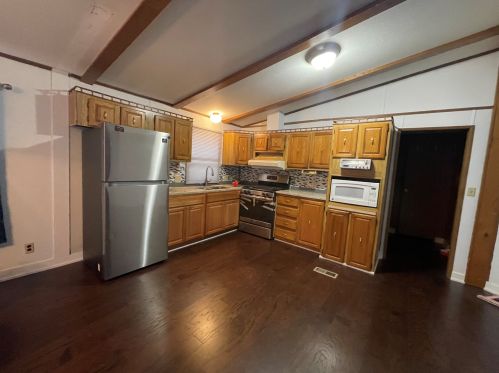 555 Huntsbridge Rd, Matteson IL  60443-2126 exterior